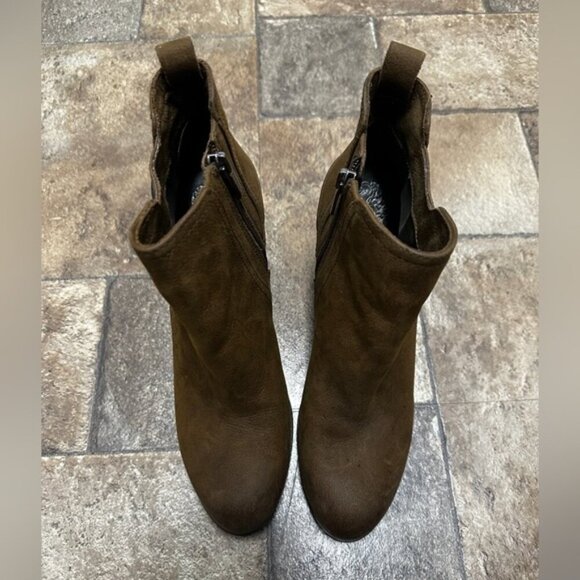 Vince  Camuto Hayes Leather bootie sz 8.5 - Picture 5 of 8